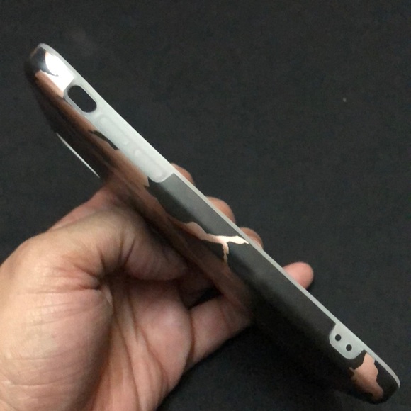 iPhone X and iPhone XS Case - Picture 2 of 4